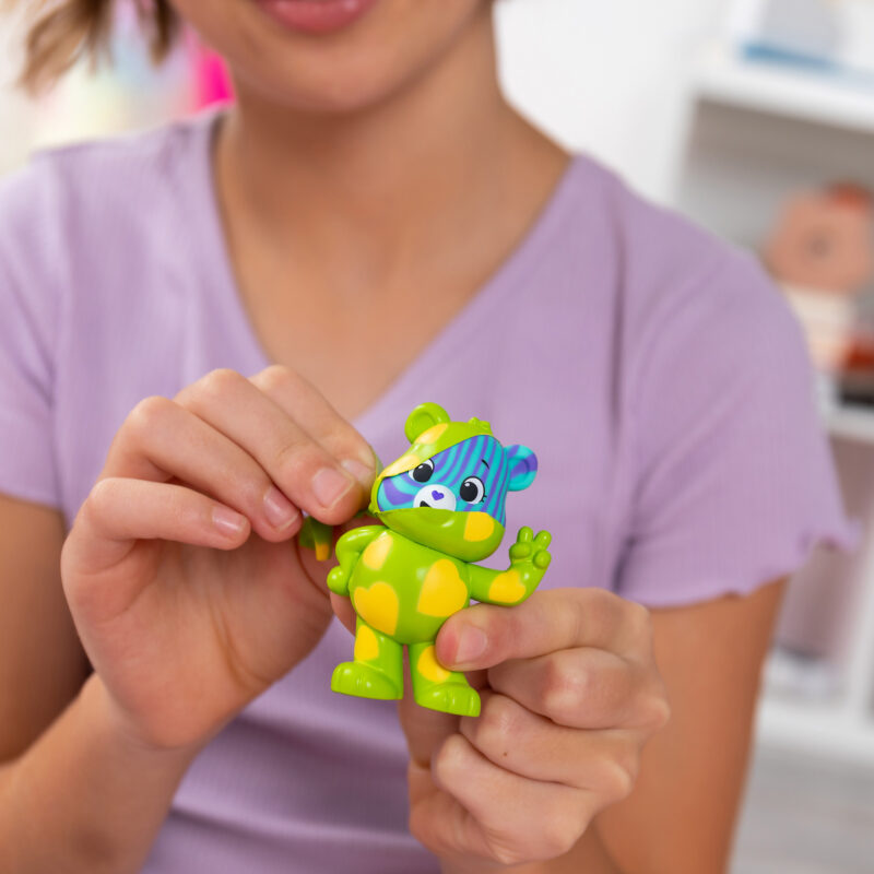 Care Bears – Peel and Reveal - US 4356